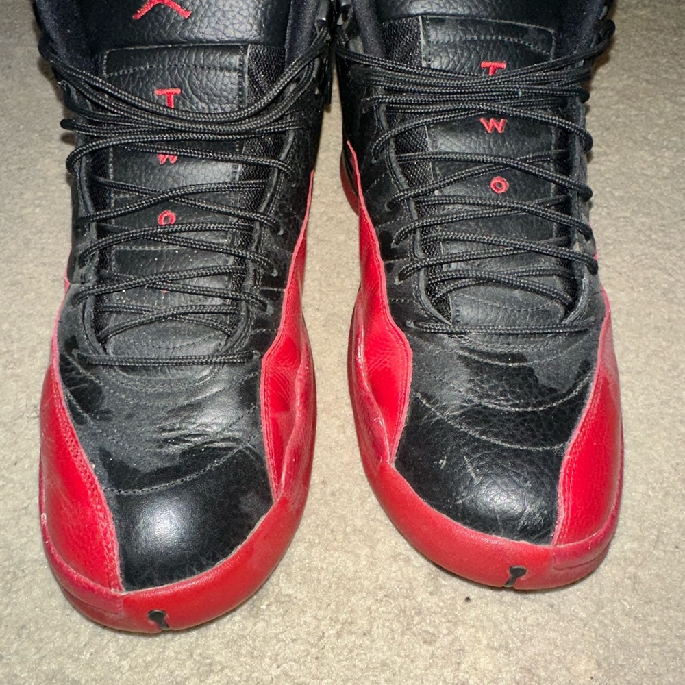 Jordan Retro flu game 12 Black & Red Sneakers - Picture 8 of 8